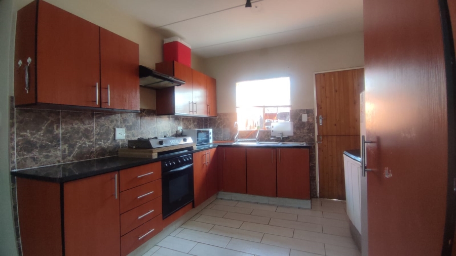 3 Bedroom Property for Sale in Waterval East North West